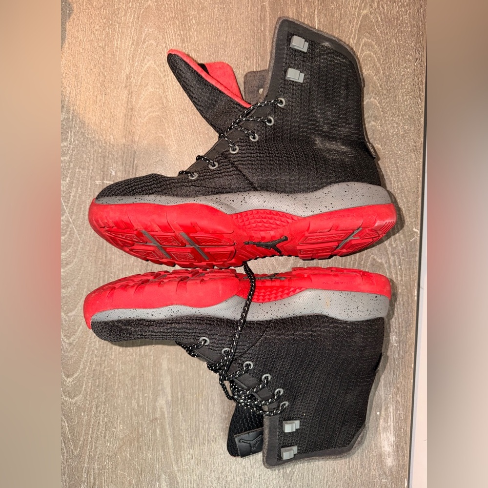Nike Air Jordan Future Boot “Bred” - Picture 7 of 10